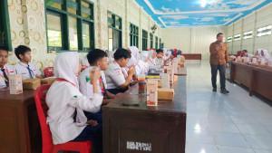 UPAYA-ANTISIPASI-Kasat-Resnarkoba-Polres-Sampang-Iptu-Hery-Indratulloh-saat.jpg