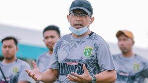 coach-aji-pimpin-latihan-part5.jpg