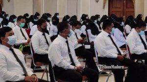 cpns-2019-ponorogo-menerima-sk-bupati.jpg