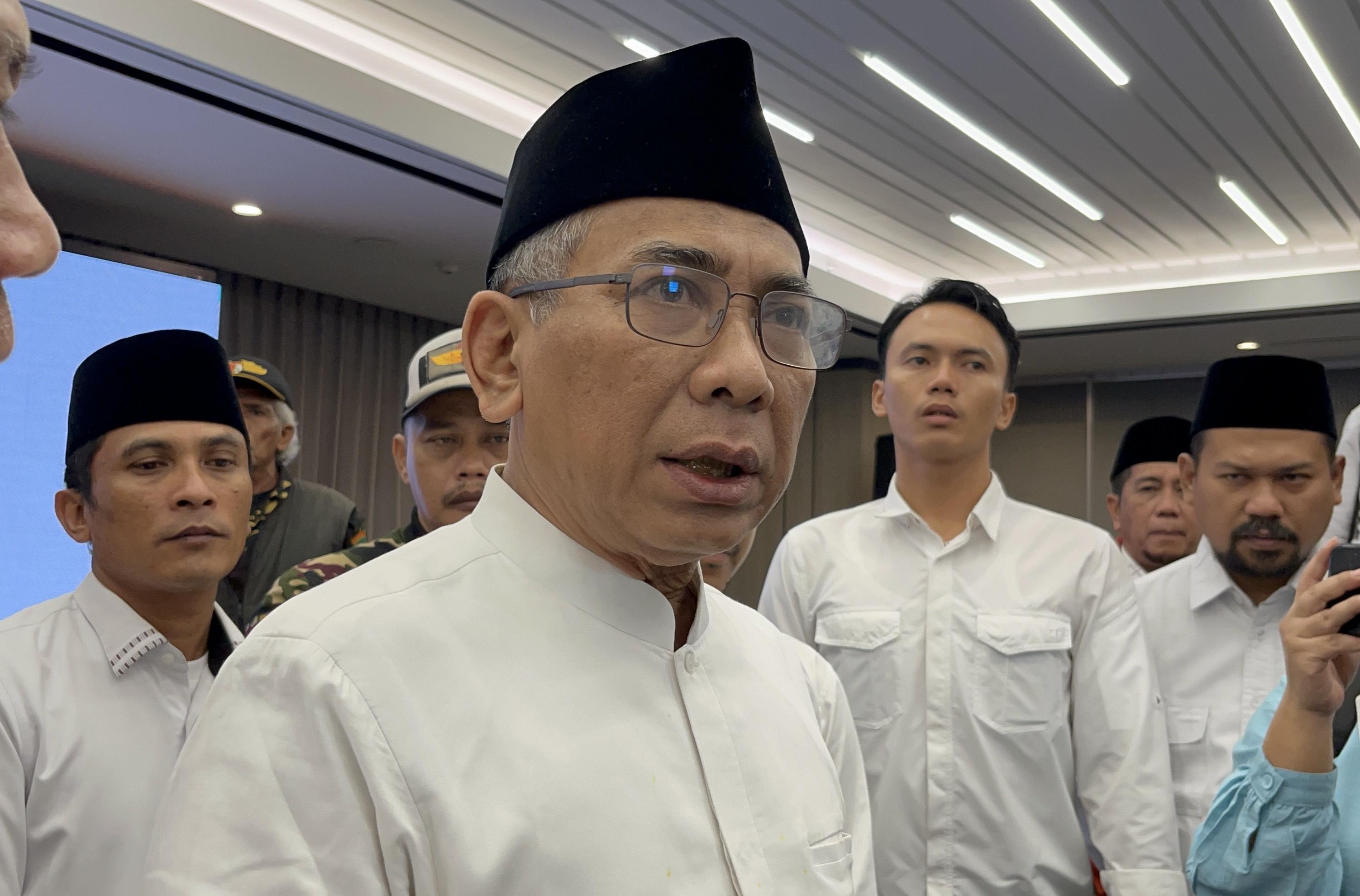 BERI-PENJELASAN-Ketua-Umum-PBNU-KH-Yahya-Cholil-Staquf-saat.jpg