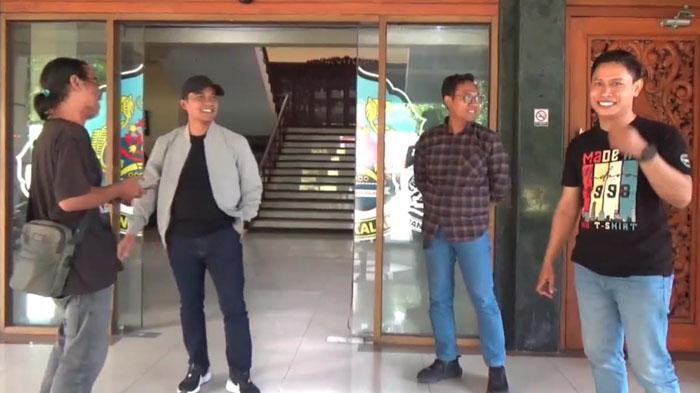 KONDISI TERKINI Pemkab Bangkalan: Bupati dan ASN Lepas Seragam, Siswa SMAN2 Diliburkan