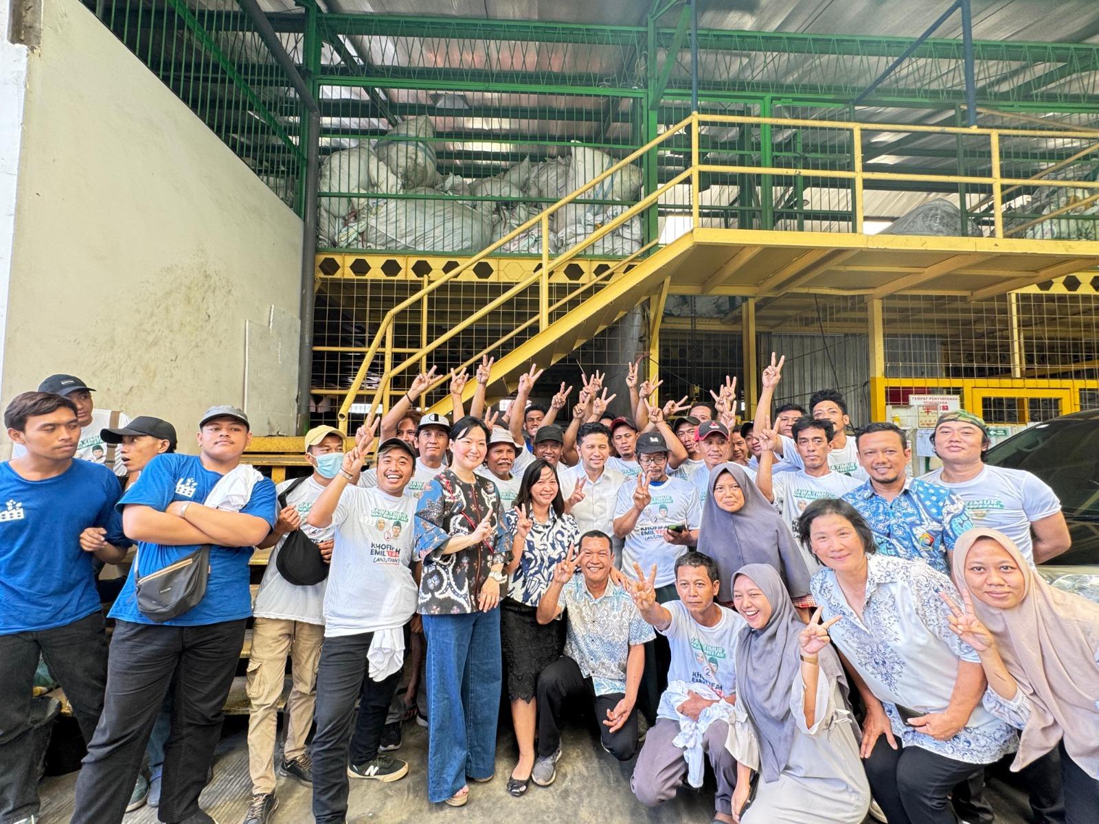 Kunjungan ke Pabrik Daur Ulang Plastik, Emil Dardak Bangga dengan Kemajuan Ekonomi Hijau di Jatim