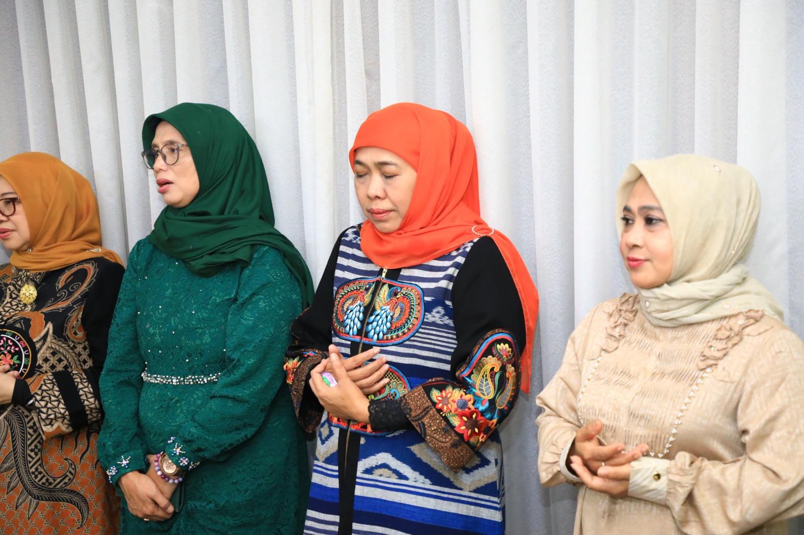 Gubernur-Jawa-Timur-Khofifah-Indar-Parawansa-gelar-syukuran-bersama-Ketua-PP.jpg