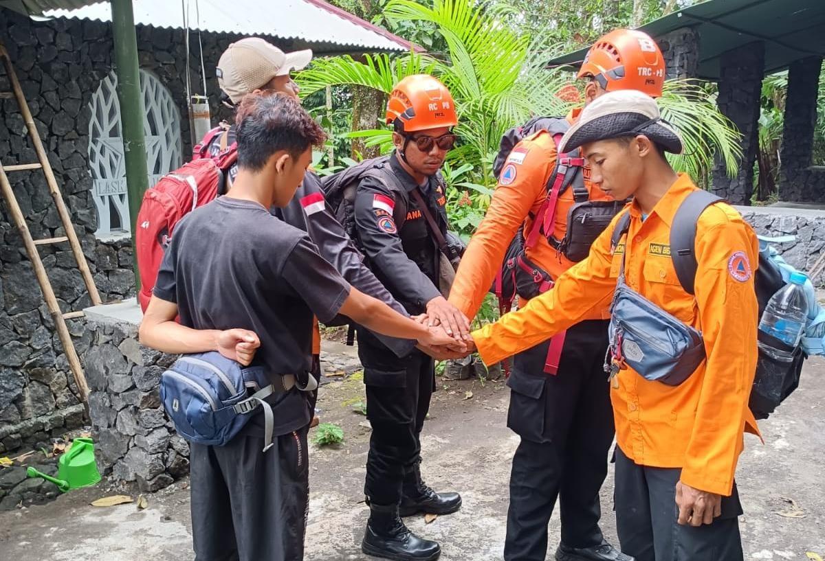Sempat Dikira Hilang 6 Pendaki di Lumajang ini Ditemukan Lagi Asyik Dirikan Tenda dan Masak-masak