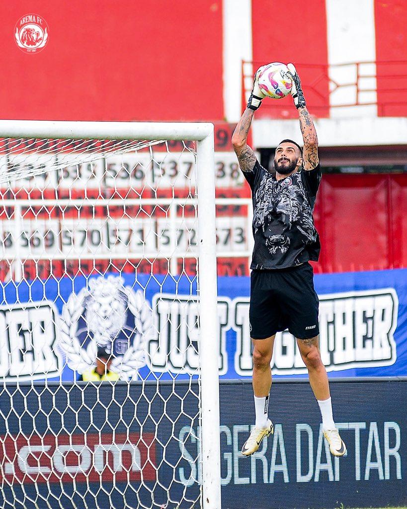 Lucas Frigeri Kembali Inginkan Clean Sheet di Laga Arema FC Vs PSM Makassar
