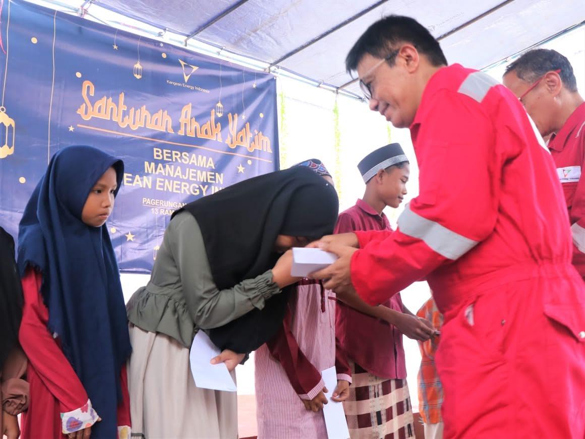 KEI-santuni-anak-yatim-di-bulan-Ramadan-1444-H-di-Desa-Pagerungan-Kecamatan-Sapeken-Sumenep.jpg