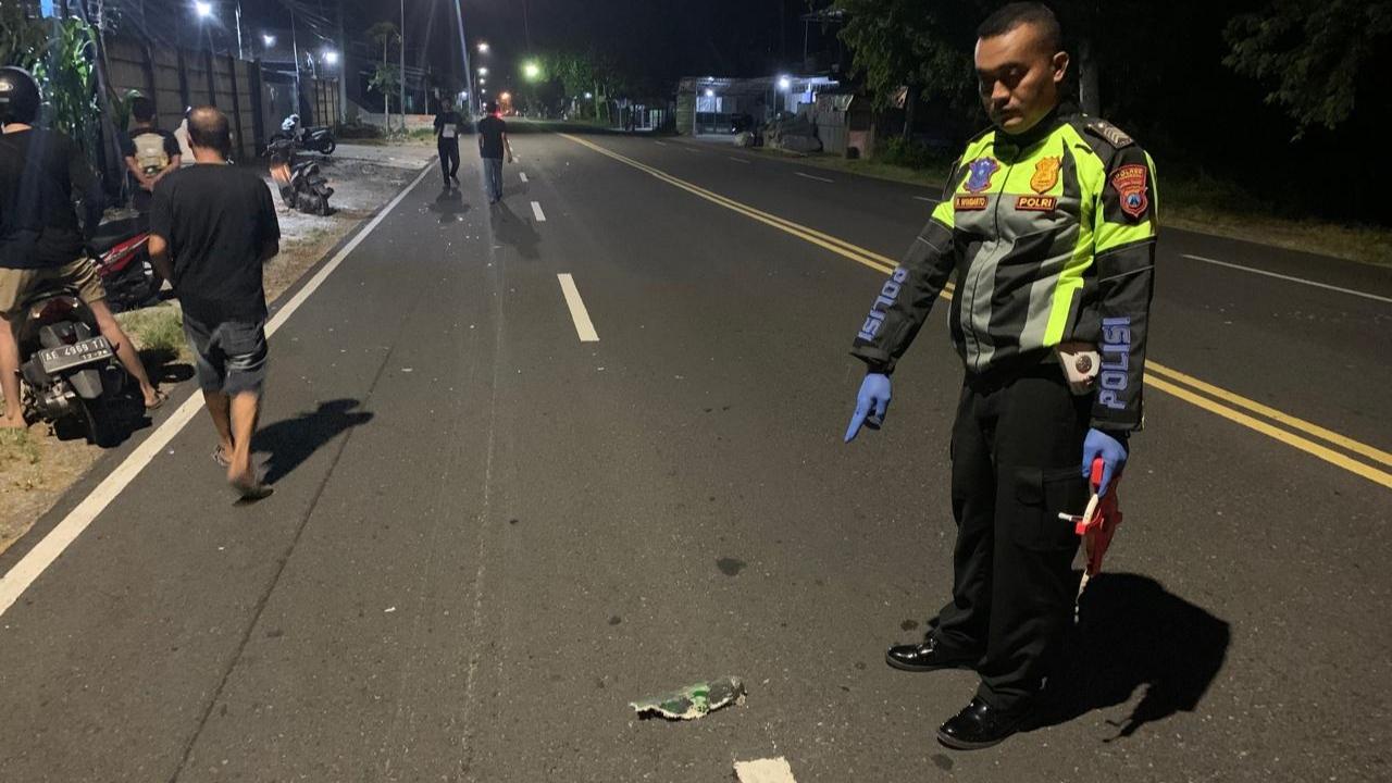 Kecelakaan-antara-bus-dengan-sepeda-motor-terjadi-di-Ponorogo.jpg