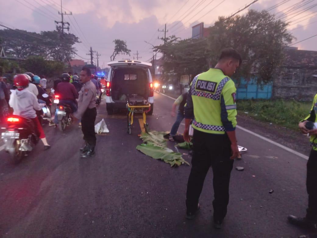 Truk Tangki Ngebut Sasak Dua Motor di Cerme Gresik, 2 Orang Tewas Terlindas