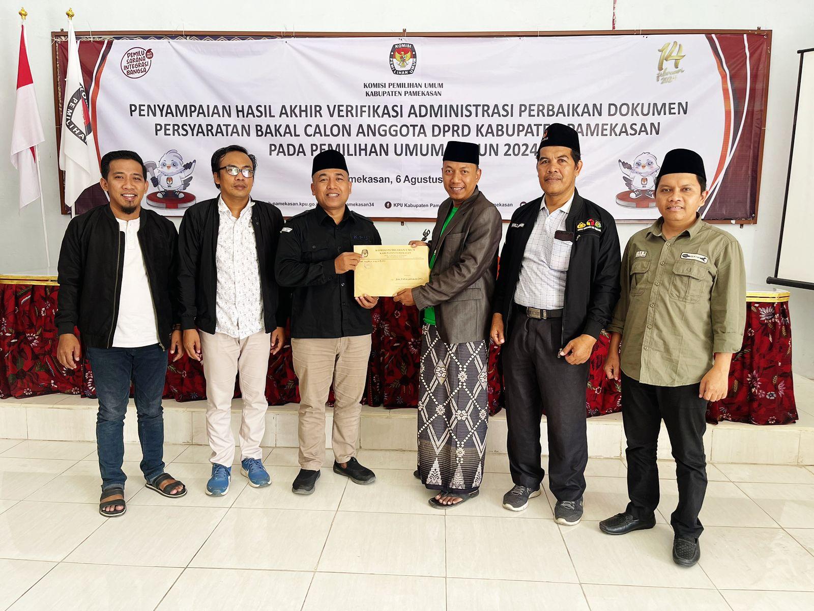 Tak Penuhi Syarat, 113 Berkas Bacaleg di Pamekasan Dikembalikan