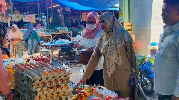 Jelang Ramadan 2023 Warga Pamekasan Bisa Beli Minyak Goreng Minyakita di Pasar Kolpajung: Dibatasi