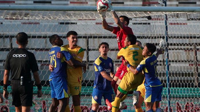 Hasil Arema FC vs Persebaya, Bajul Ijo Bantai Singo Edan 4-0, Rivera Tampil Gemilang dengan Dua Gol