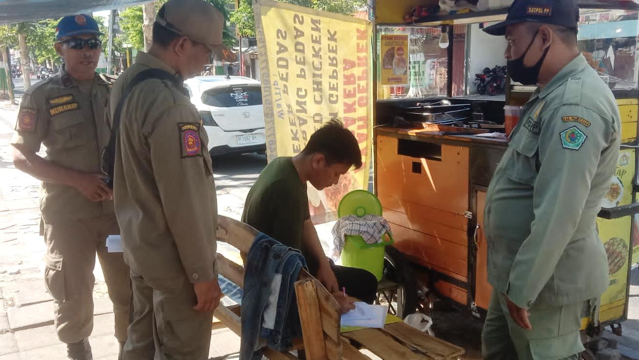 Pekan Ini Kota Pamekasan Diupayakan Bersih dari PKL