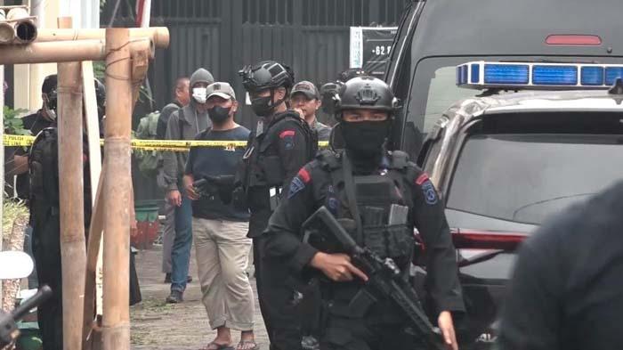 SOSOK Terduga Teroris di Kota Batu: Ikut Jaringan ISIS, Berencana Bom Tempat Ibadah
