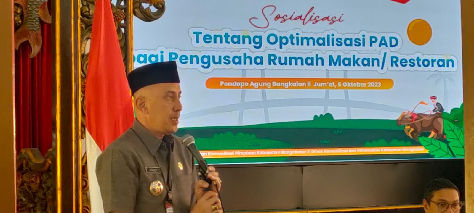 Pj-Bupati-Bangkalan-Arief-Moelia-Edie-dalam-Sosialisasi-tentang.jpg