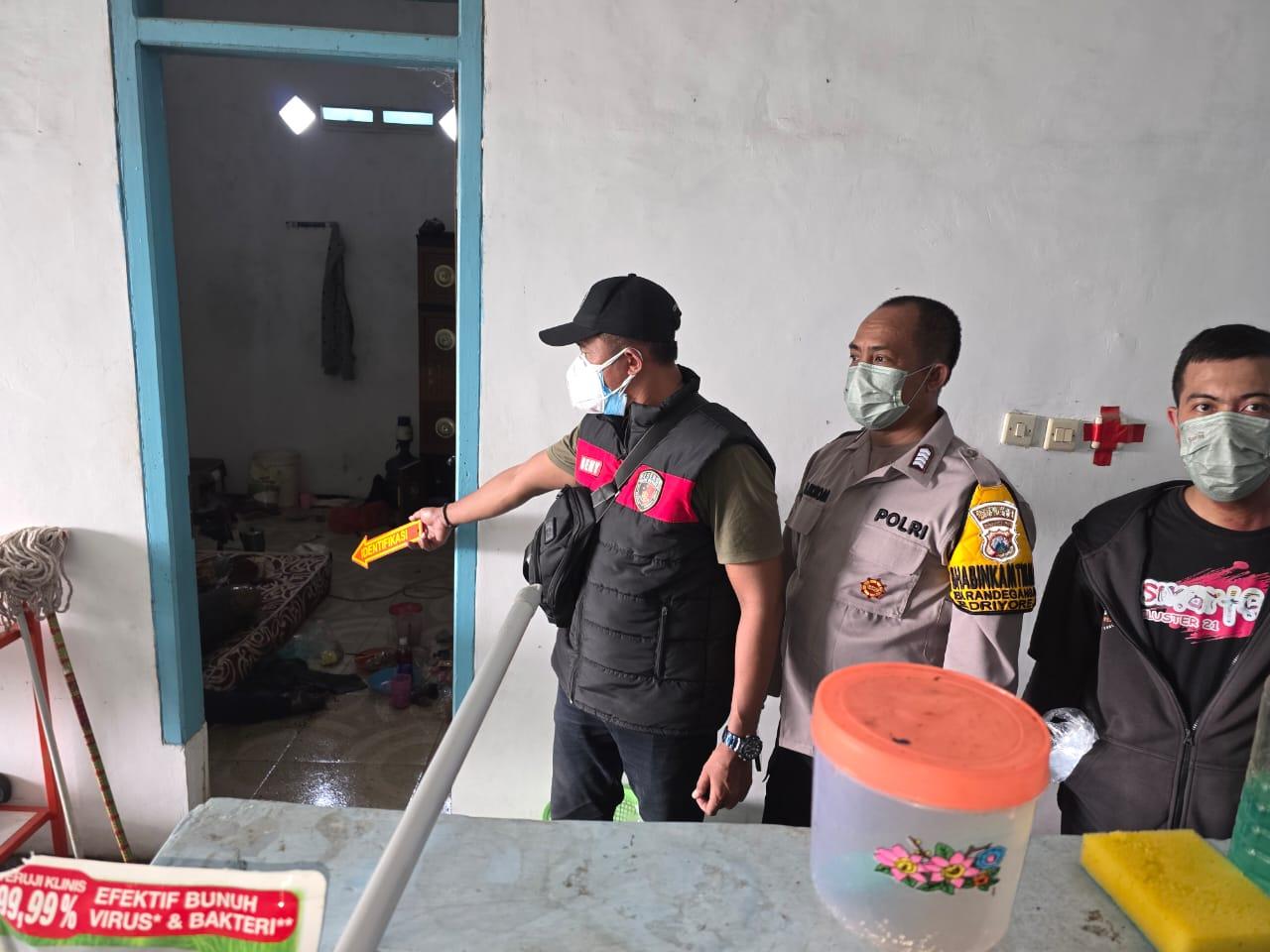 Jasad Pria Ditemukan Membusuk di Kamar Kos Gegerkan Warga Driyorejo Gresik