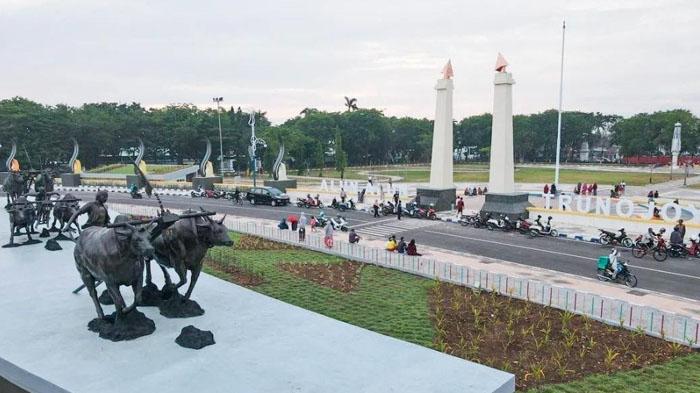 Potret-Alun-Alun-Trunojoyo-Sampang.jpg