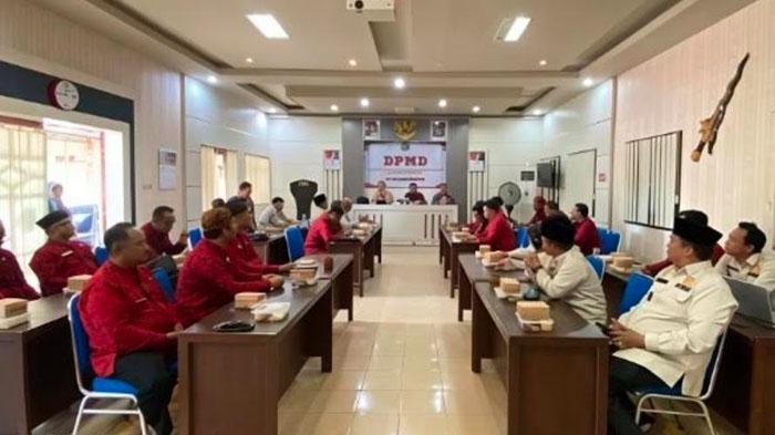 Rapat-Koordinasi-dan-Penyuluhan-Hukum-yang-diinisiasi-DPMD-Sumenep-bersama-PKDI.jpg