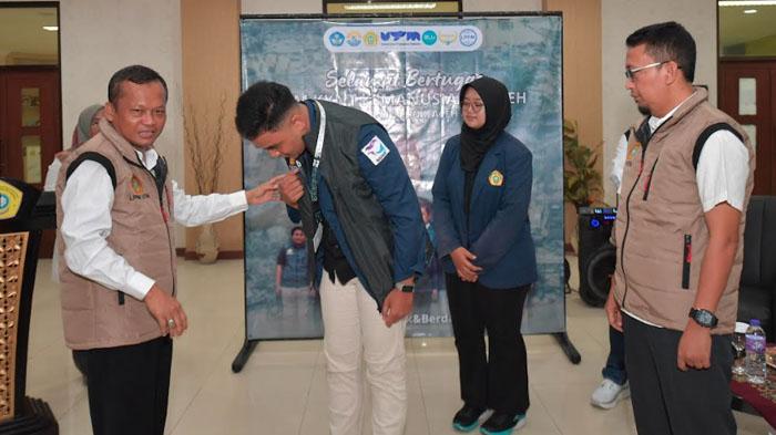 Rektor-Universitas-Trunojoyo-Madura-UTM-Prof-Dr-Safi-sebelum-KKNT-Kemanusiaan-aceh.jpg