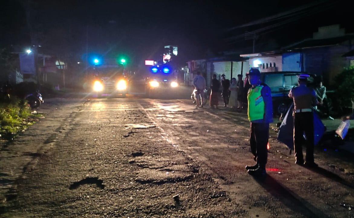 Kecelakaan Maut Pemotor Bonceng Tiga Hendak Salip Kendaraan, Disambar Motor Lain dari Lawan Arah