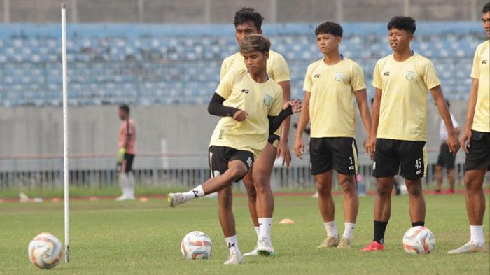Gresik United Dipastikan Terusir dari Stadion Gelora Joko Samudro saat Latihan Perdana