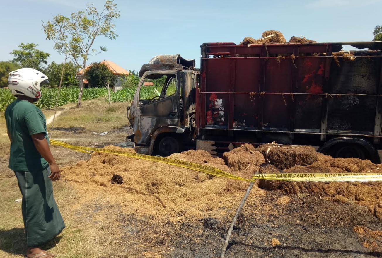 Tamparan Keras Bagi Pemkab Pamekasan, Atas Insiden Dibakarnya Truk Angkut Tembakau Dibakar