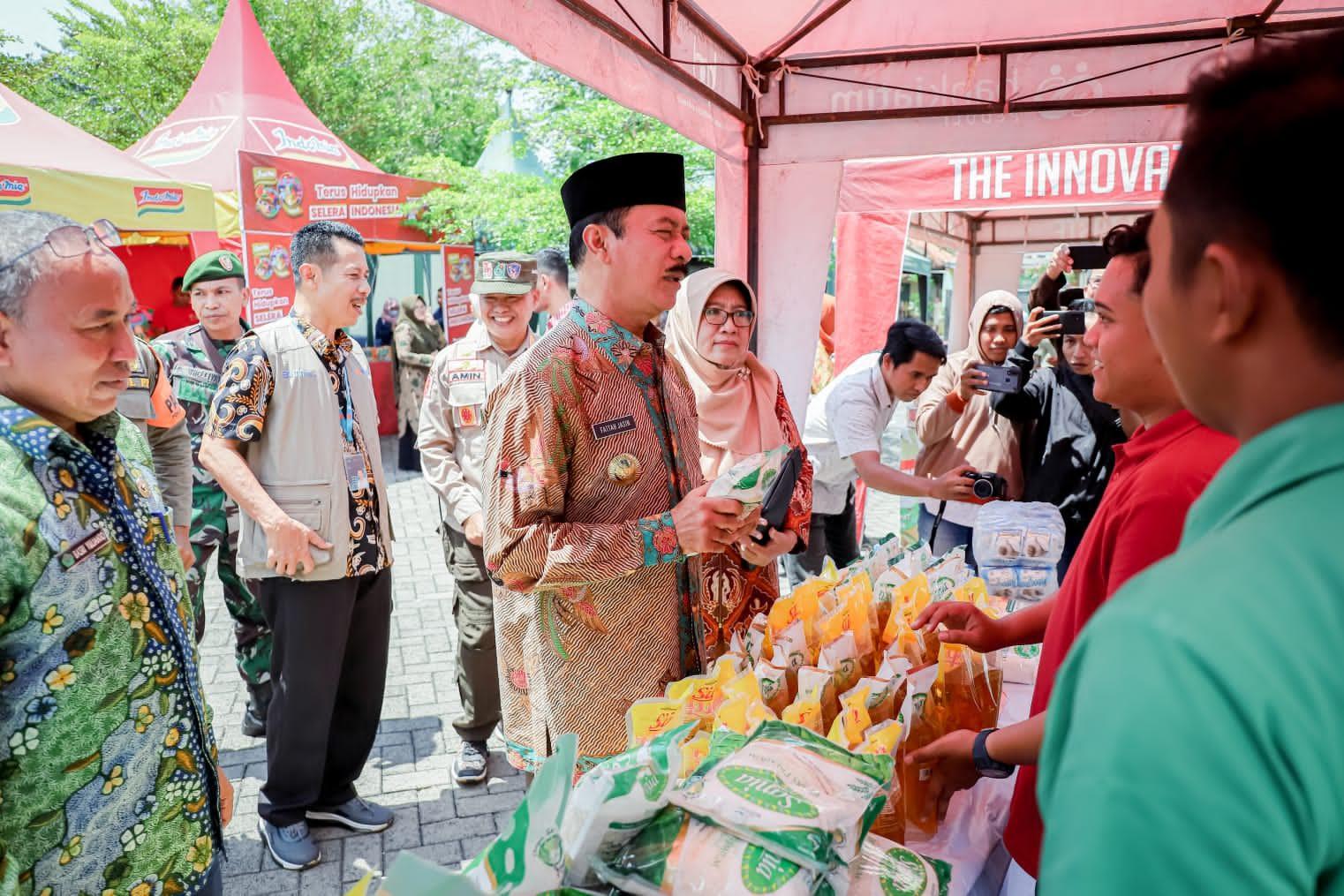 Pemkab Pamekasan Gelar Pasar Murah Jelang Ramadan 2023, Wabup Ingatkan Masyarakat Jangan Berlebihan