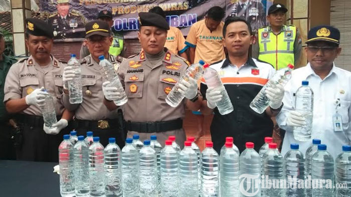 akbp-nanang-haryono-ungkap-kasus-arak.jpg