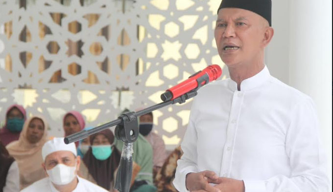 anggota-dpr-ri-dapil-jatim-xi-madura-mh-said-abdullah-membagikan-paket-sembako.jpg