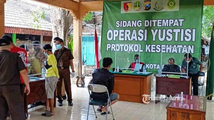 asn-di-kota-pasuruan-karena-kedapatan-melanggar-protokol-kesehatan.jpg