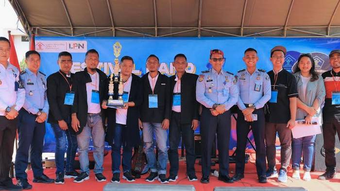 Grup Band Nato Lapas Pamekasan Juara 2 dalam Ajang Festival Band Trophy Kakanwil Kumham Jatim 2023