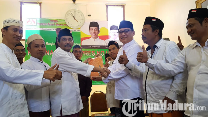 bsmp-desak-fadli-zon-minta-maaf-ke-mbah-moen-paling-lambat-sampai-sebelum-debat-capres-kedua.jpg
