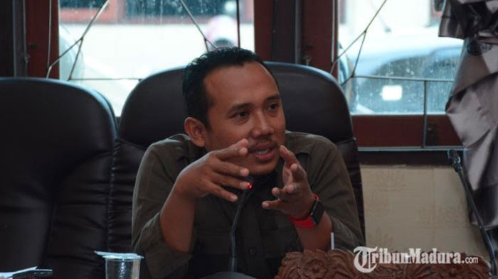 darul-hasyim-fath-sekretaris-fraksi-pdi-perjuangan-kabupaten-sumenep.jpg