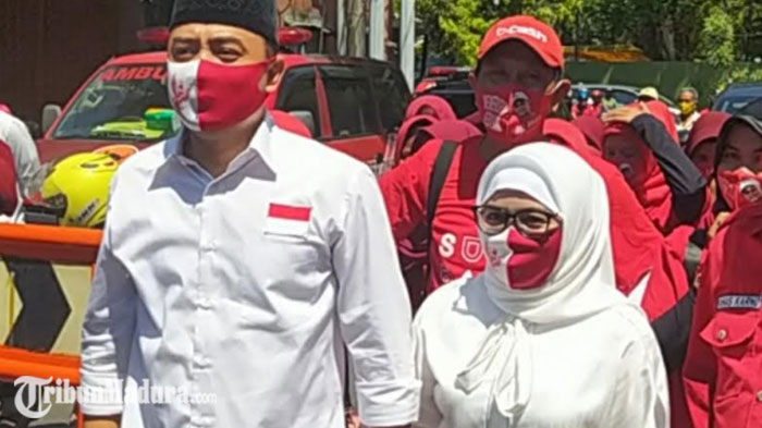 Pertunjukan Reog Sambut Pendaftaran Eri Cahyadi-Armuji di KPU Surabaya, Risma Hadir Menyusul