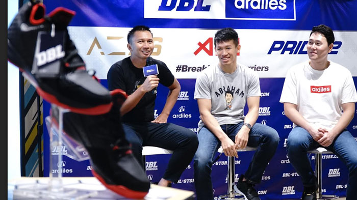 Tak Bisa Main Basket Karena Sepatu Identik Mahal, Kini Hadir Sepatu Basket Harga Rp 300 Ribuan