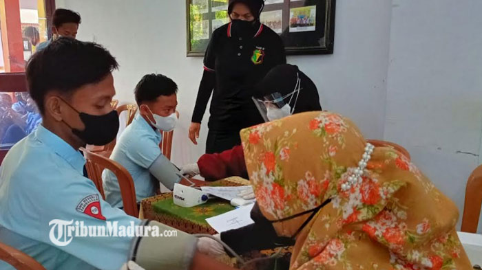 Persiapan Pembelajaran Tatap Muka, Polres Pamekasan Percepat Vaksinasi Merdeka untuk Para Pelajar