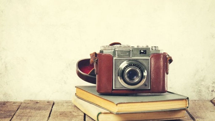 ilustrasi-nostalgia-ramalan-zodiak-kamera.jpg