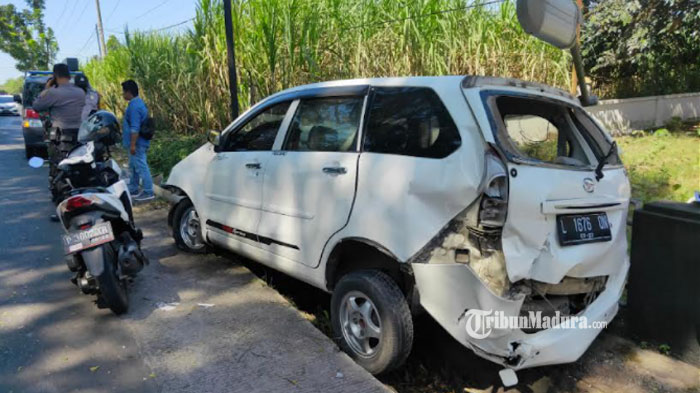 kecelakaan-lalu-lintas-di-jalan-sempalwadak-malang.jpg