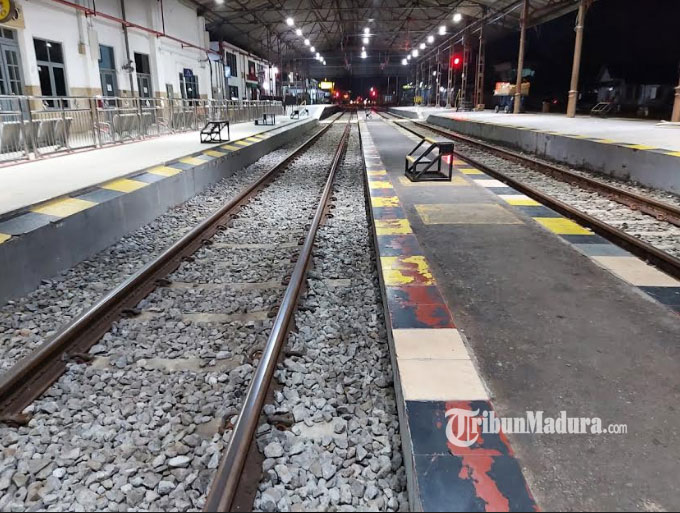 kondisi-stasiun-setelah-pembatalan-perjalanan-ka-jarak-jauh-dan-jarak-menengah.jpg