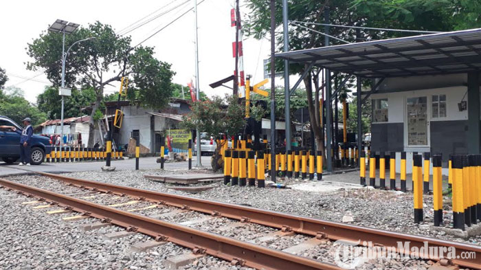 Palang Pintu KA di Kawasan Ketintang Baru Selatan Surabaya Tunggu Izin Dirut PT KAI untuk Beroperasi