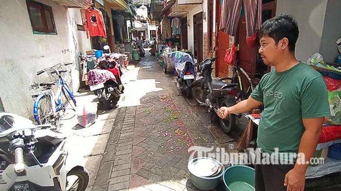 lokasi-kakek-di-surabaya-ditemukan-tewas-di-tengah-gang-permukiman-padat.jpg