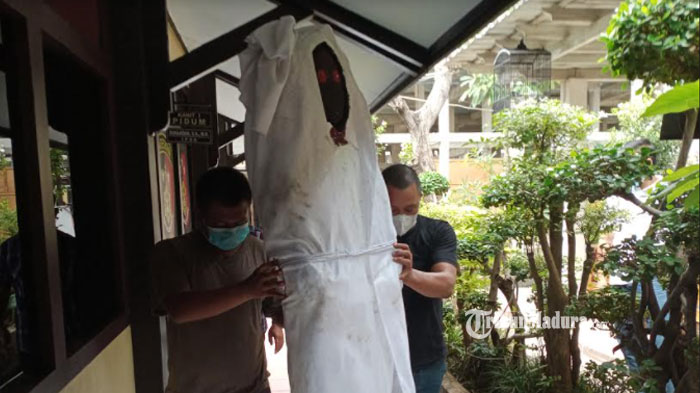 Maling Kedapatan Gondol Manekin Pocong Prokes, Alasan Pelaku Terungkap Karena Iseng Menakuti Teman