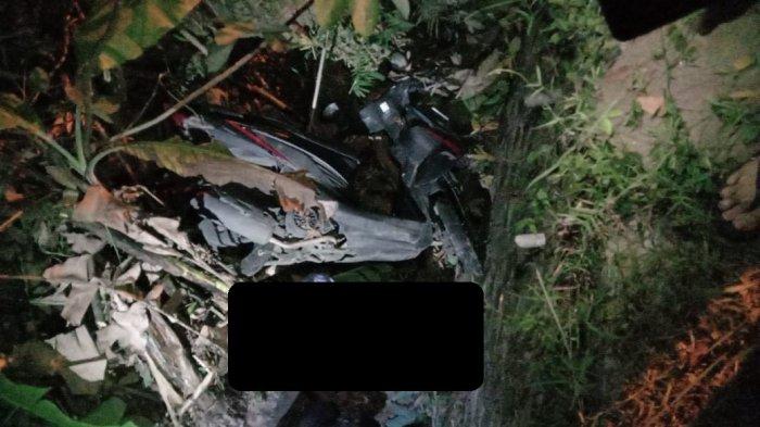 motor-honda-vario-nopol-ad-6291-ajf-terpersok-ke-jurang-di-dusun-grumbul-pring.jpg