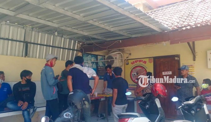 ruang-unit-perlindungan-perempuan-dan-anak-polres-sampang-selasa-13102020.jpg