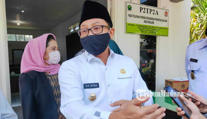 wali-kota-malang-sutiaji-menyebut-pemkot-malang-belum-ada-rencana-rapid-test.jpg