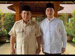 ASPRI-PRABOWO-DIJEMPUT-Dalam-foto-Agung-Surahman-kemeja-putih-bersama.jpg