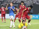 Aksi-kiper-Indonesia-U-17-Ikram-Al-Giffari.jpg