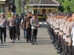 Apel-gelar-pasukan-Operasi-Mantap-Brata-2023-2024-di-Mapolres-Sampang.jpg