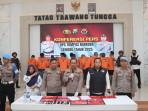 BERANTAS-NARKOBA-Suasana-saat-Wakpolres-Pamekasan-Kompol-Hendry.jpg