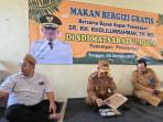 Bupati-Pamekasan-Kholilurrahman-mengecek-menu-MBG-di-SDI-Matsaratul-Huda.jpg