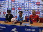 Careteker-Madura-United-Rakhmad-Basuki-saat-konferensi-pers-usai-menang.jpg